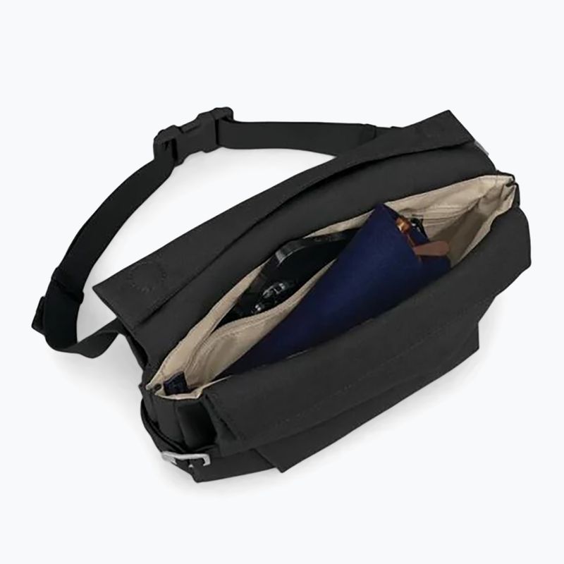 Osprey Arcane Hip 2l black kidney pouch 4