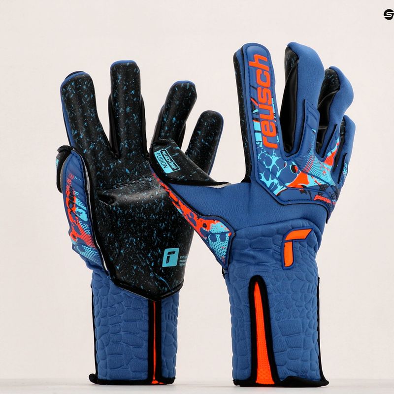 Reusch Attrakt Fusion Strapless AdaptiveFlex goalkeeper's gloves navy blue 5370979-4024 10