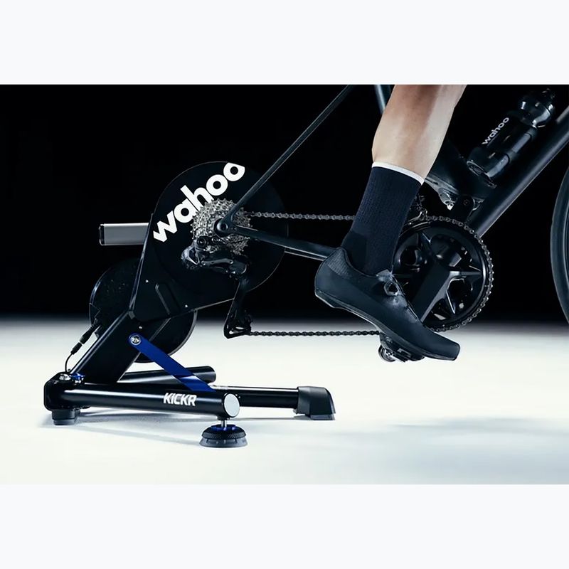 Wahoo KICKR Smart Trainer v6 bike trainer 3