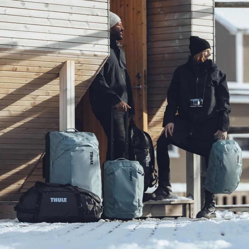 Thule Chasm 90 l travel bag black 6