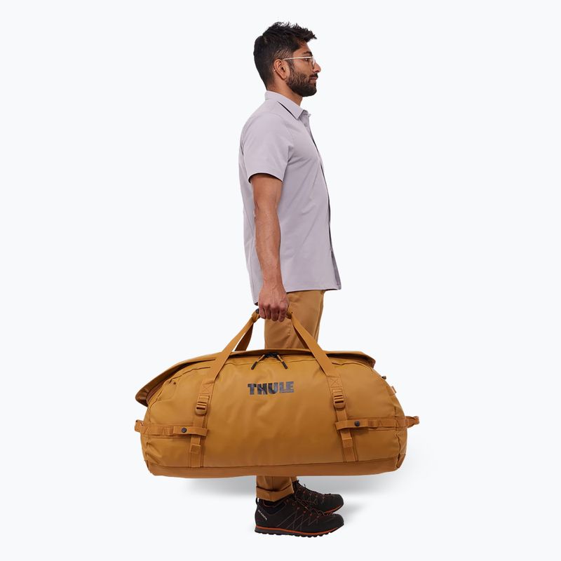 Thule Chasm 90 l golden travel bag 4