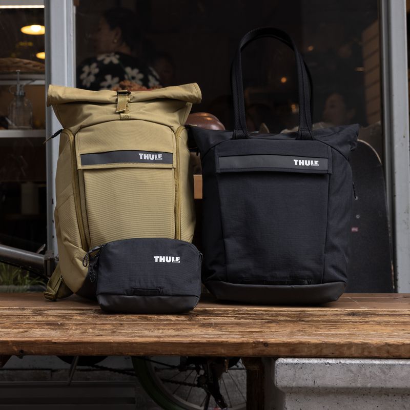 Thule Paramount Crossbody black 15