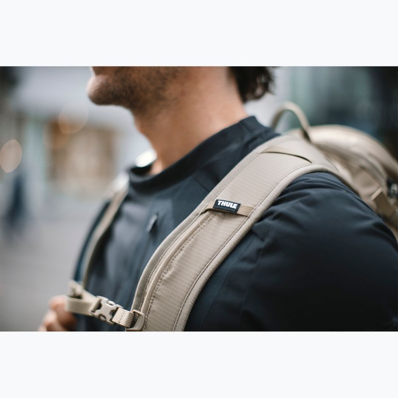 Thule AllTrail Hydration 22 l faded khaki urban backpack 13