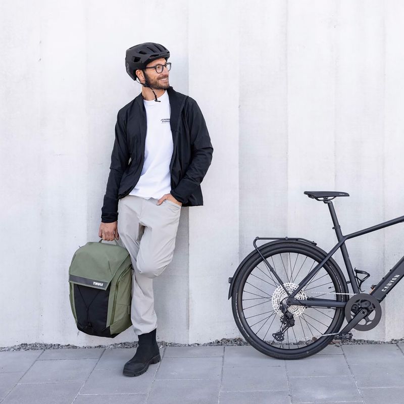 Thule Paramount 28 l soft green bicycle backpack 5