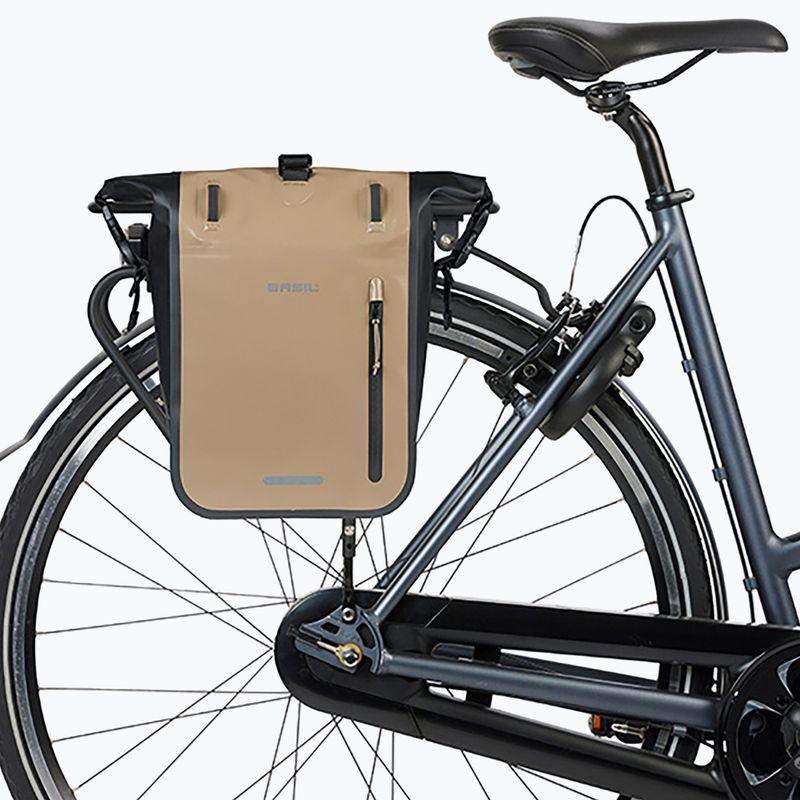 Bike pannier Basil Rivo M Single Bag MIK Hooks 12-15 l sand/black 5