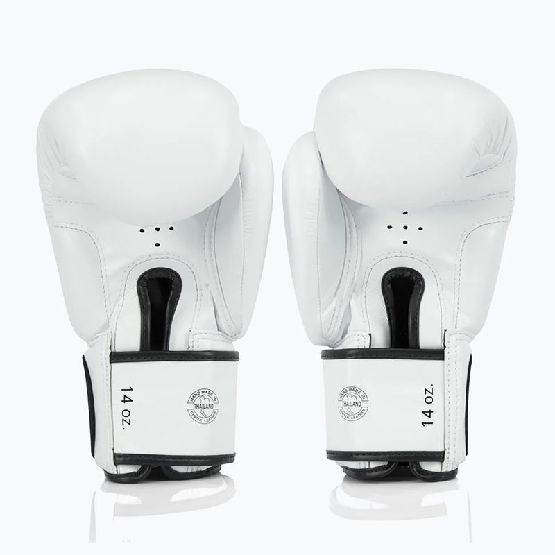 Fairtex Amateur Boxing white boxing gloves 2