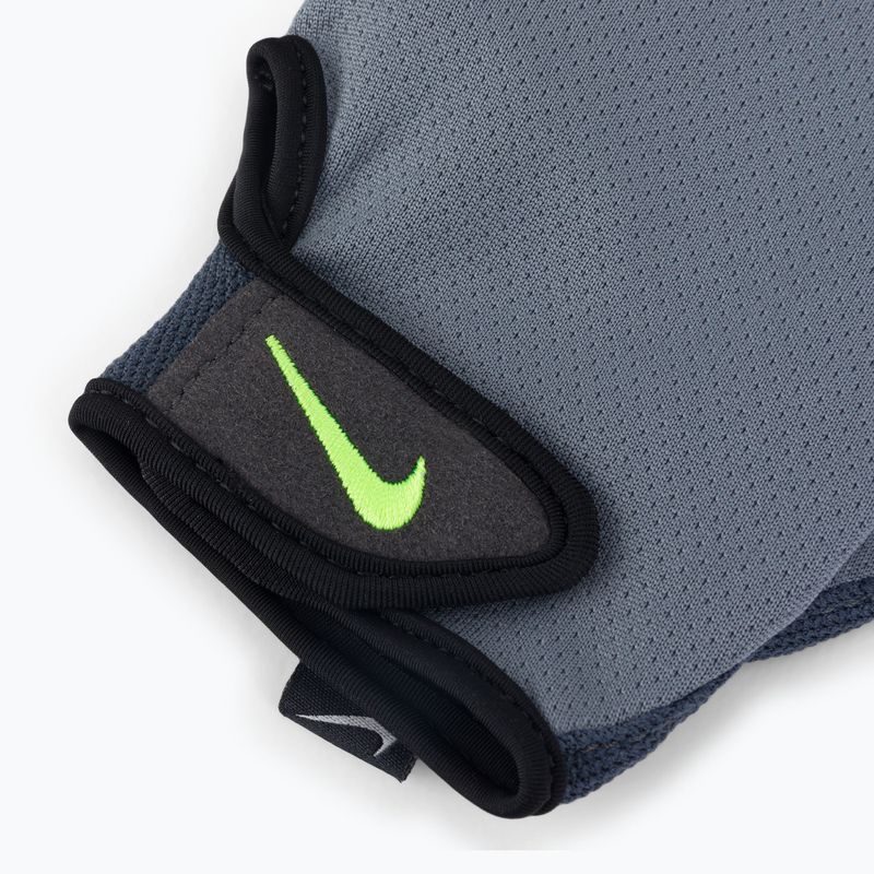 Men's training gloves Nike Essential grey NLGC5-044 4