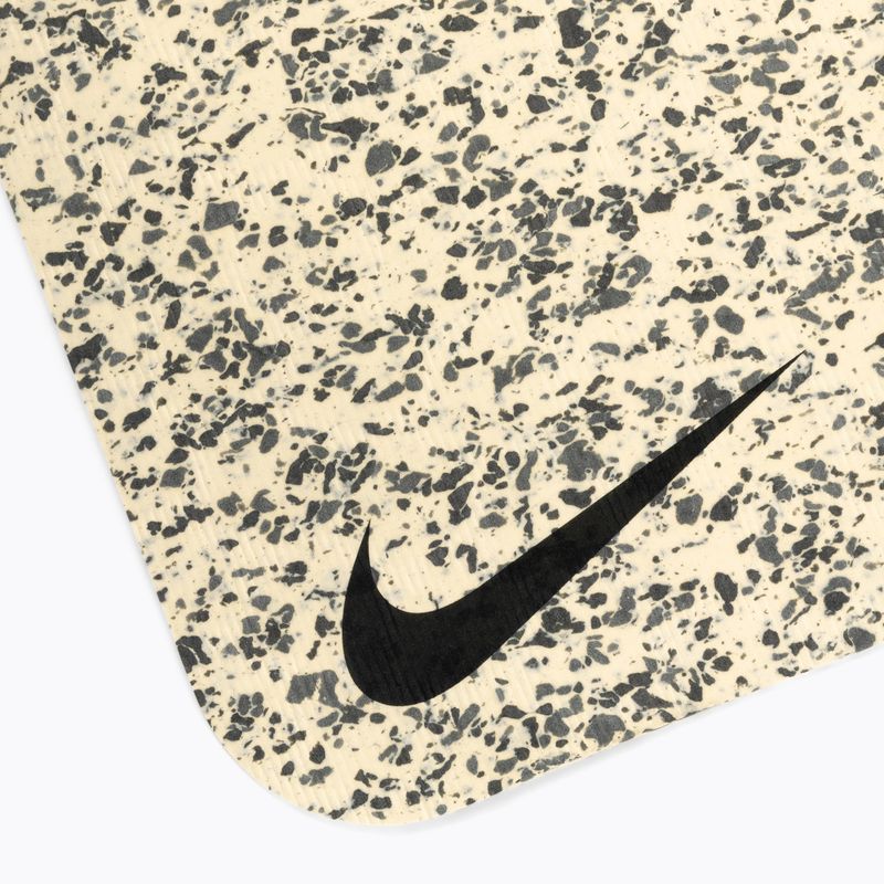 Nike Move 4 mm yoga mat beige N1003061-119 3