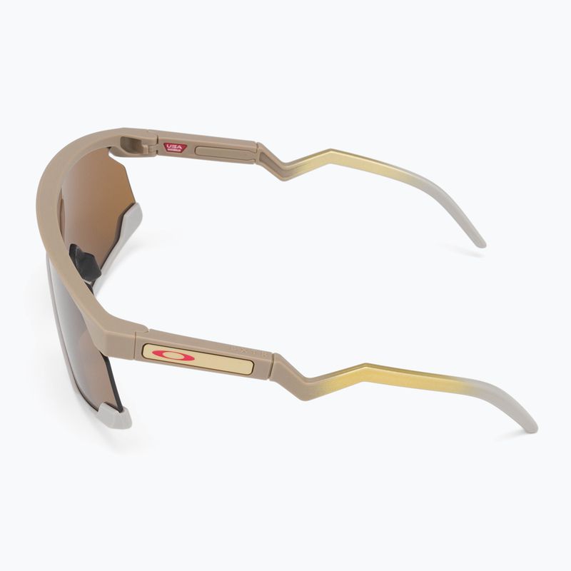 Oakley Bxtr Patrick Mahomes II matte terrain tan/prizm tungsten sunglasses 4