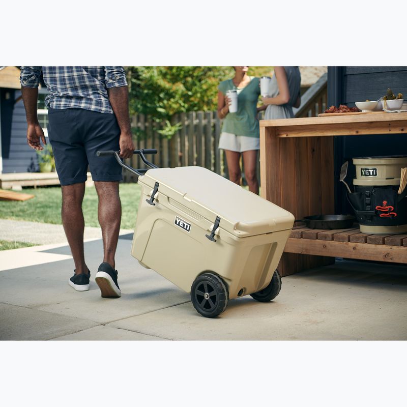 Portable fridge YETI Tundra Haul tan 8