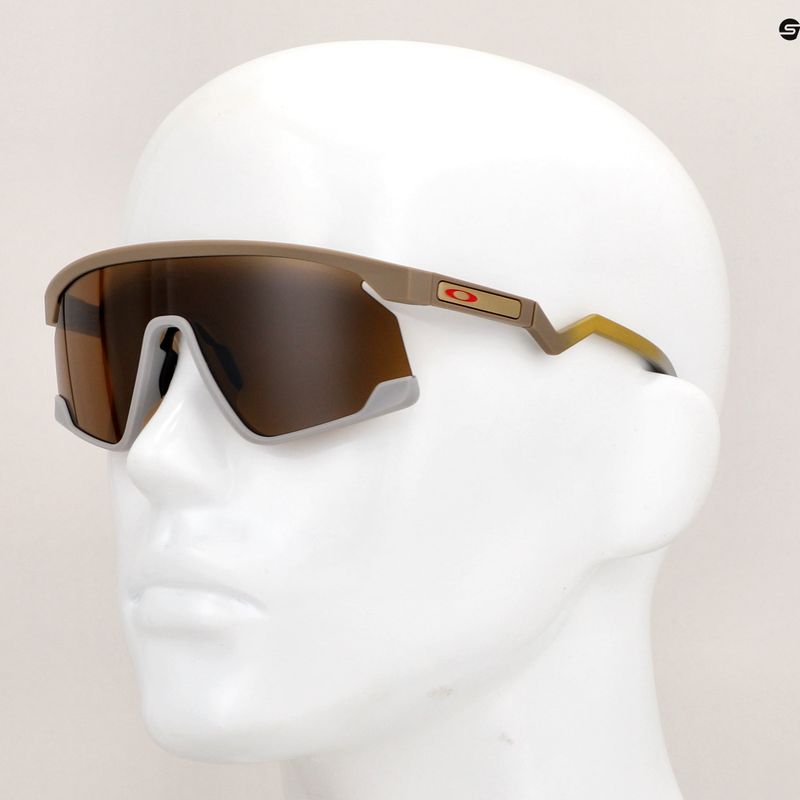 Oakley Bxtr Patrick Mahomes II matte terrain tan/prizm tungsten sunglasses 12