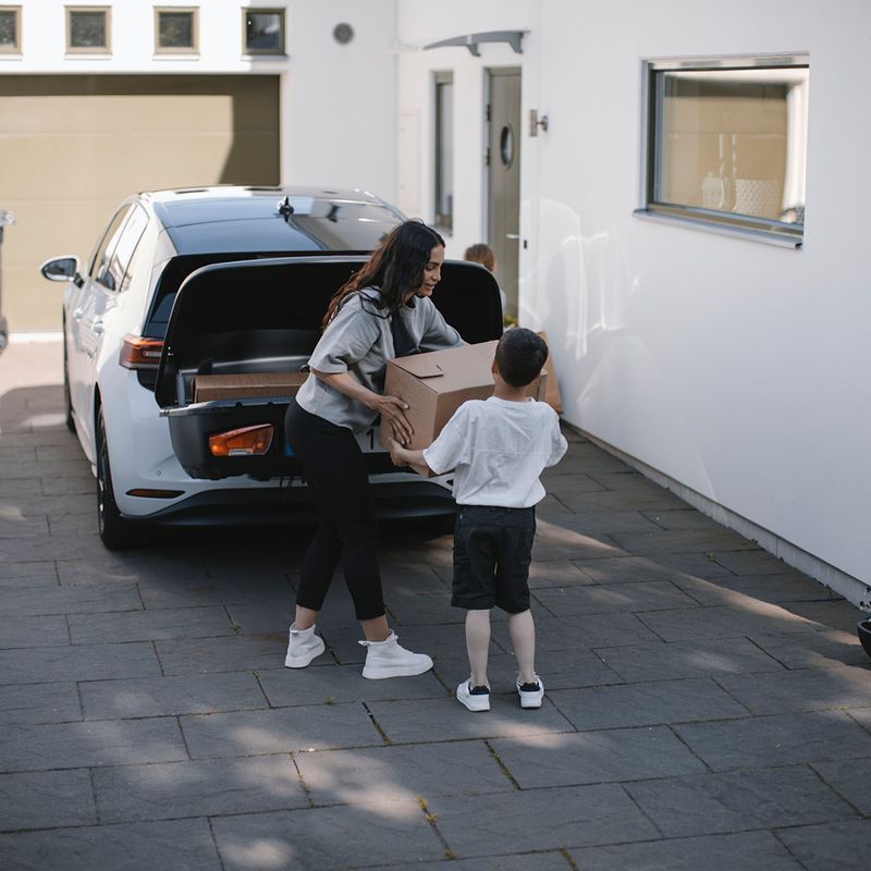 Hitch cargo box Thule Arcos M black 9