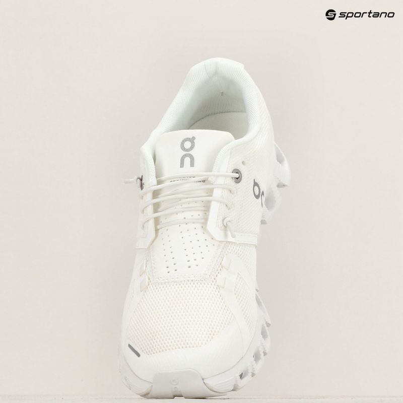 Women's On Cloud 5 undyed-white/white running shoes 9