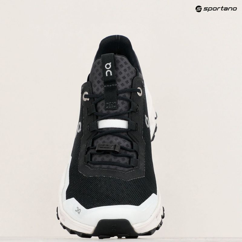 Women's On Cloudultra black/white running shoes 9