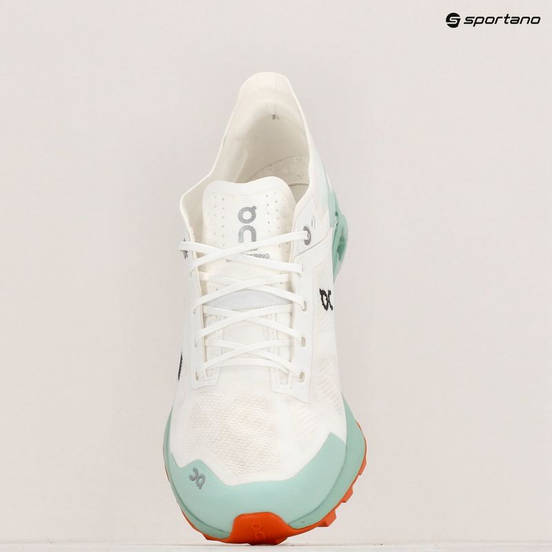 Women's running shoes On Running Cloudventure Peak 3 Undyed undyed white 9