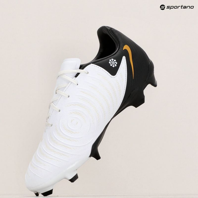 Nike Phantom GX II Academy FG/MG football boots white / metallic gold coin / black 9