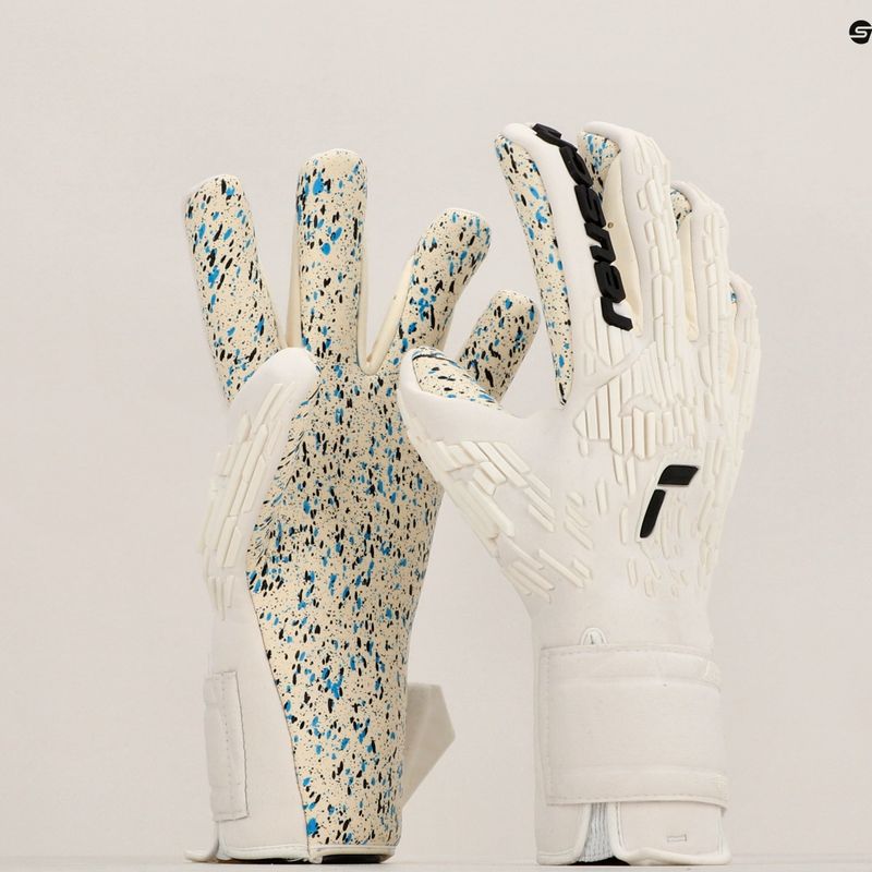 Reusch Attrakt Freegel Fusion white goalie gloves 8