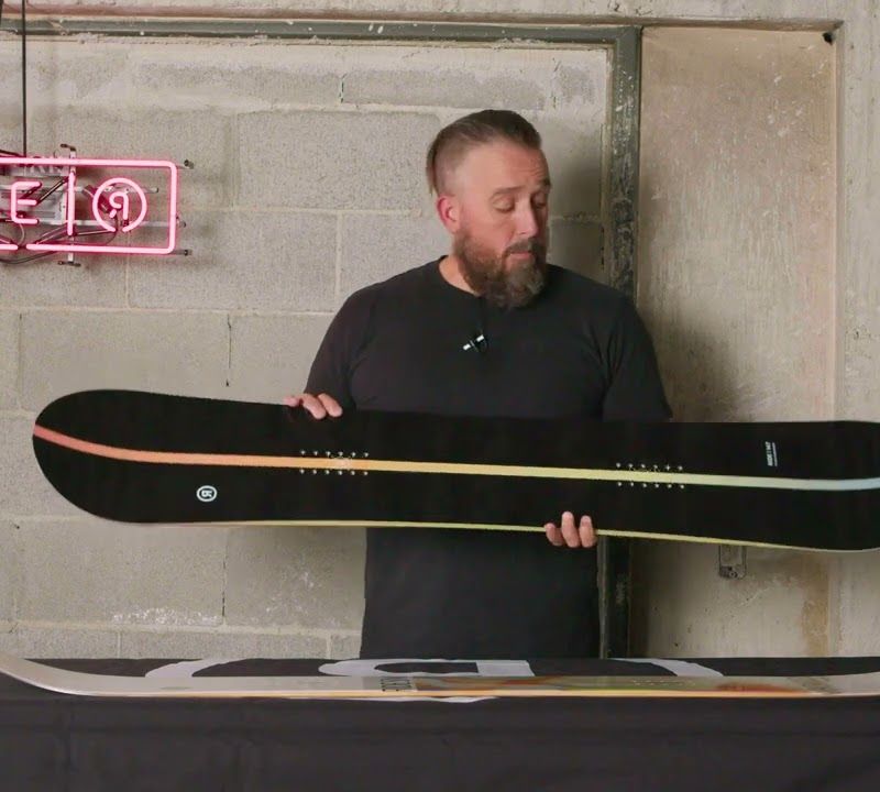 Women's snowboard RIDE Heartbreaker 14