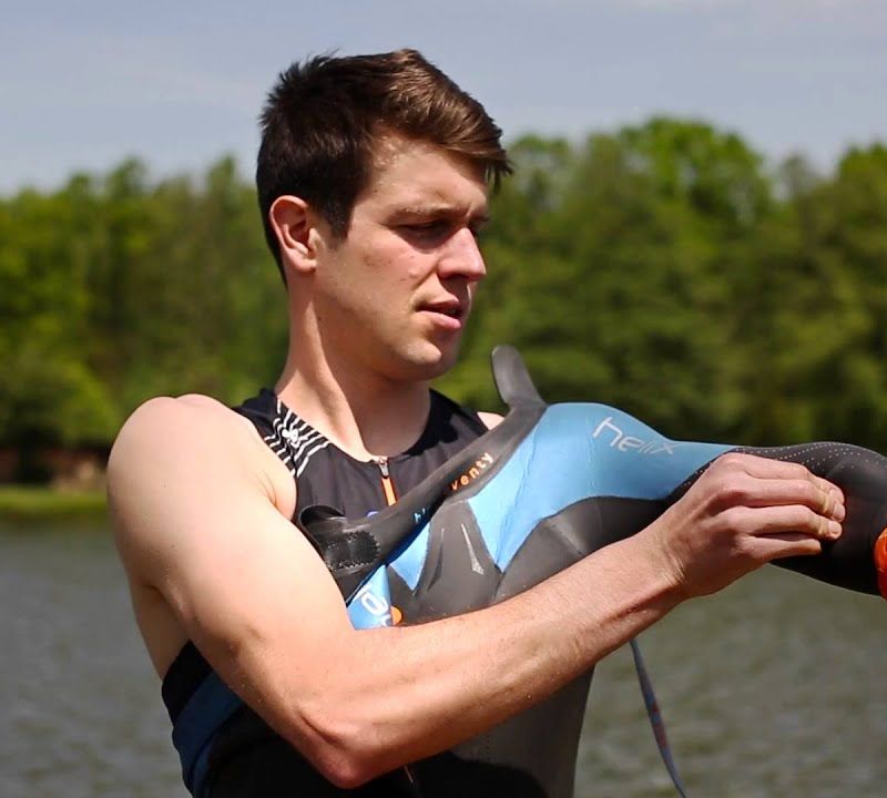 Men's triathlon wetsuit BlueSeventy Fusion 2021 BL248 black 9