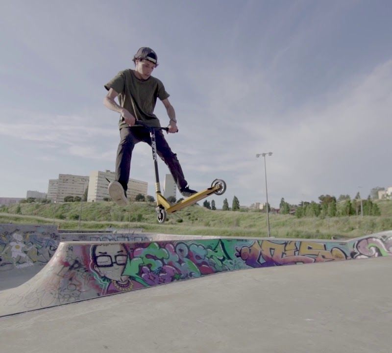 Street Surfing Stunt Scooter Ripper red/silver freestyle scooter 9