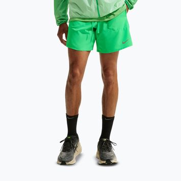 Men's running shorts Nike Stride Dri-Fit 2in1 7" green spark