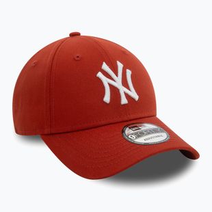 New Era League Essential 9FORTY New York Yankees red baseball cap