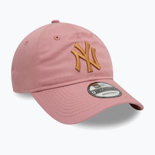 New Era League Essential 920 New York Yankees dark pink baseball cap
