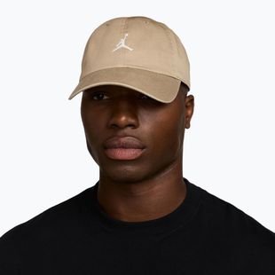Baseball cap Nike Jordan Club Unstructured Curved-Bill khaki/sail