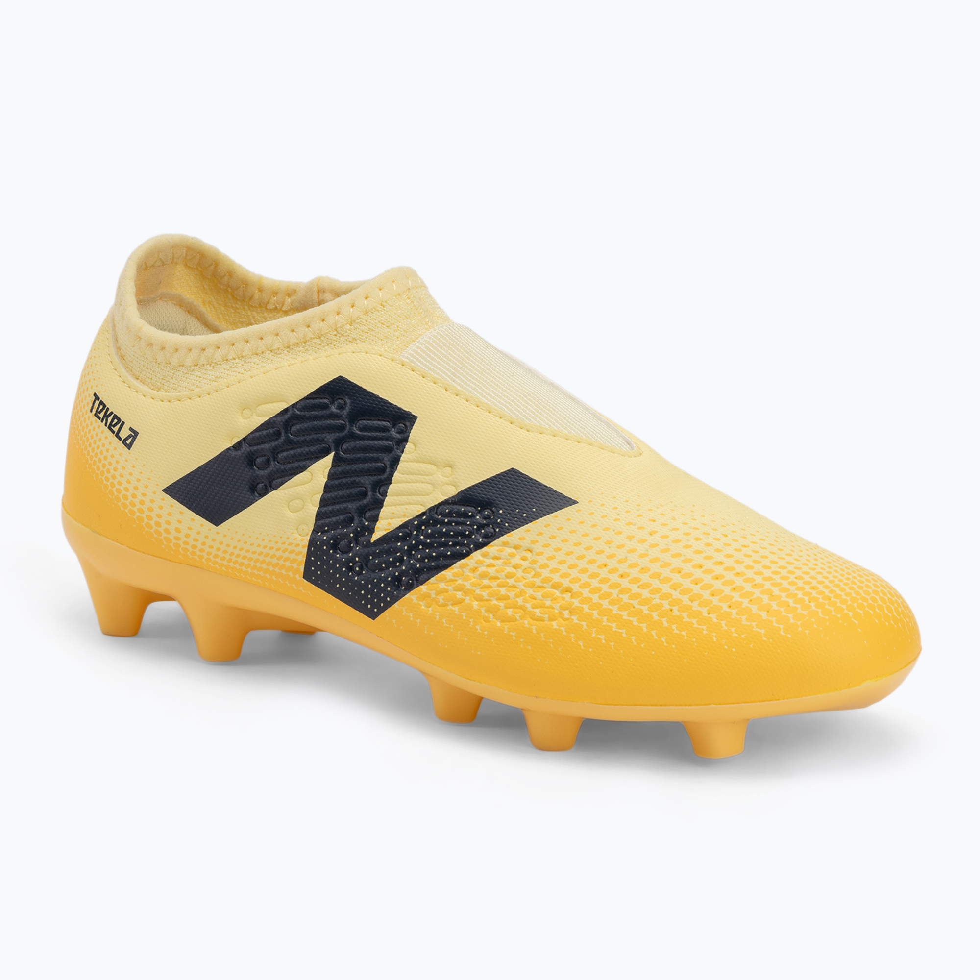 Children's football boots New Balance Tekela Magique V4+ Jr FG beige (36 EU)
