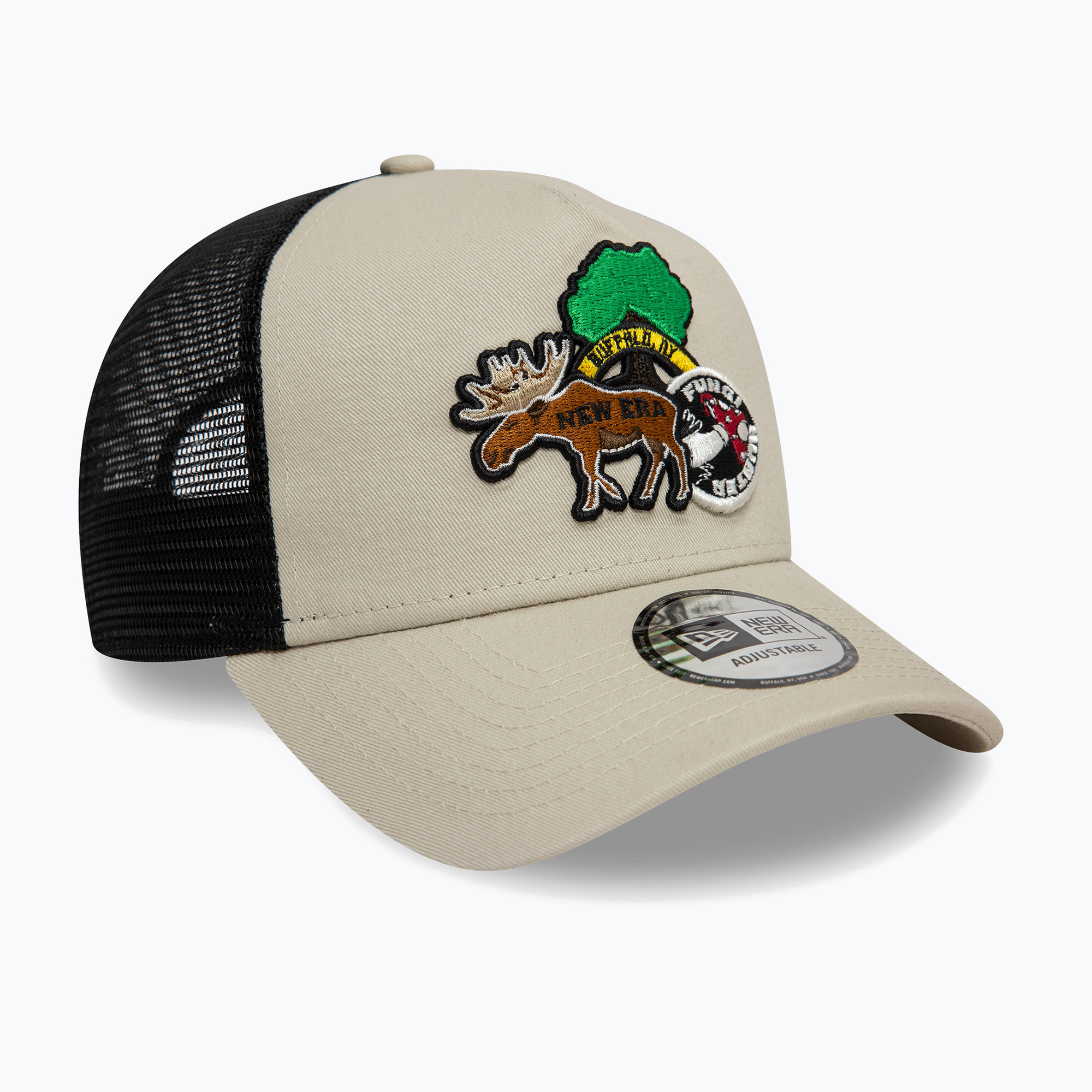 New Era NE Outdoor Patch Trucker light beige baseball cap