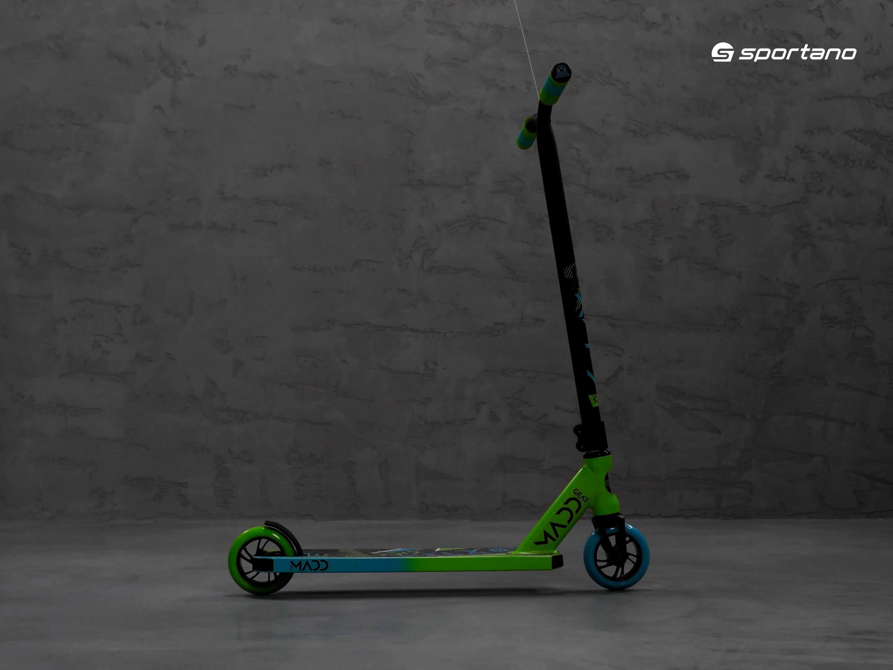 MGP Madd Gear Kick Extreme green freestyle scooter 23420