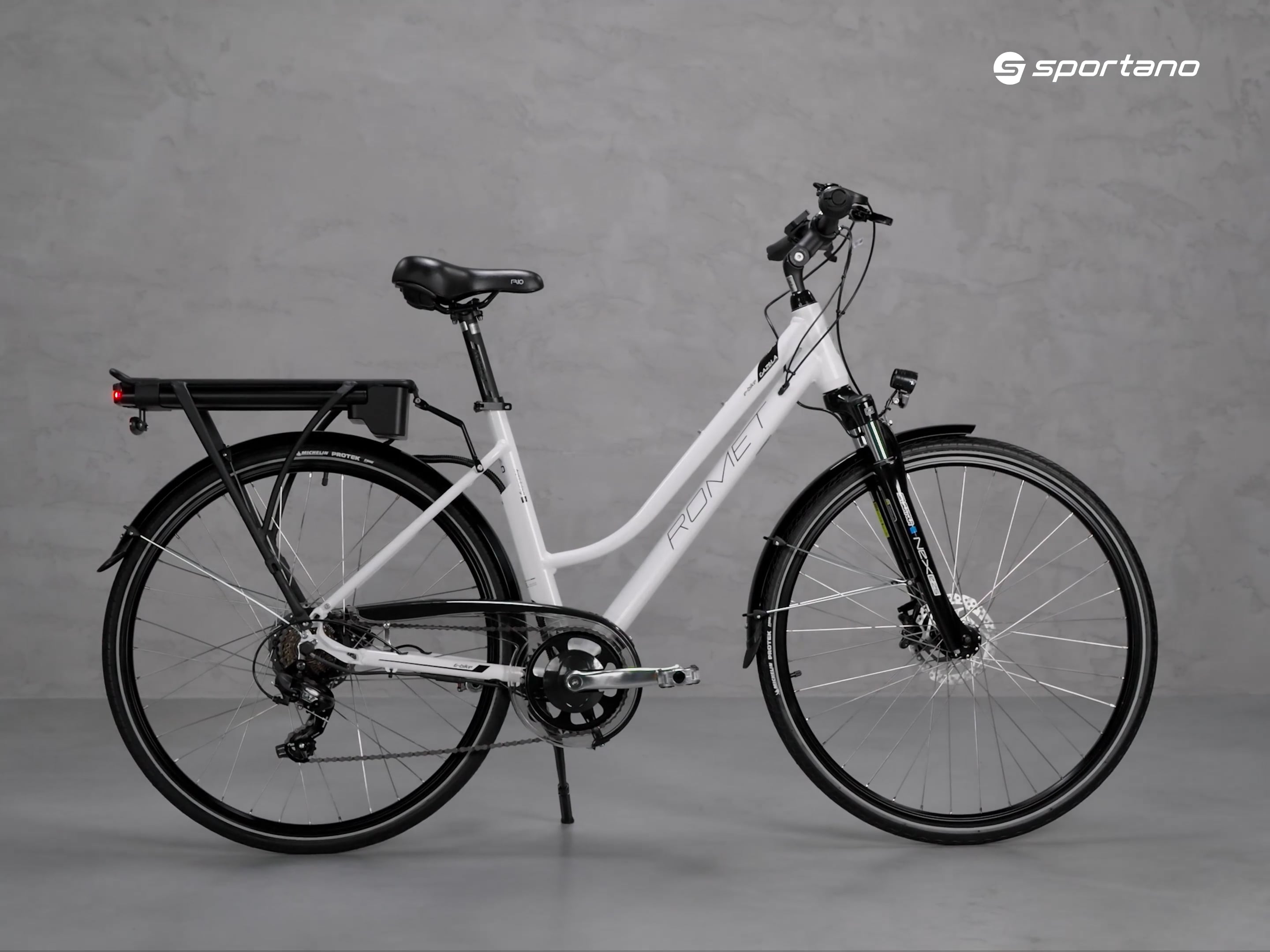 Women's electric bicycle Romet Gazela RM 1 white and black R22B-ELE-28-20-P-672