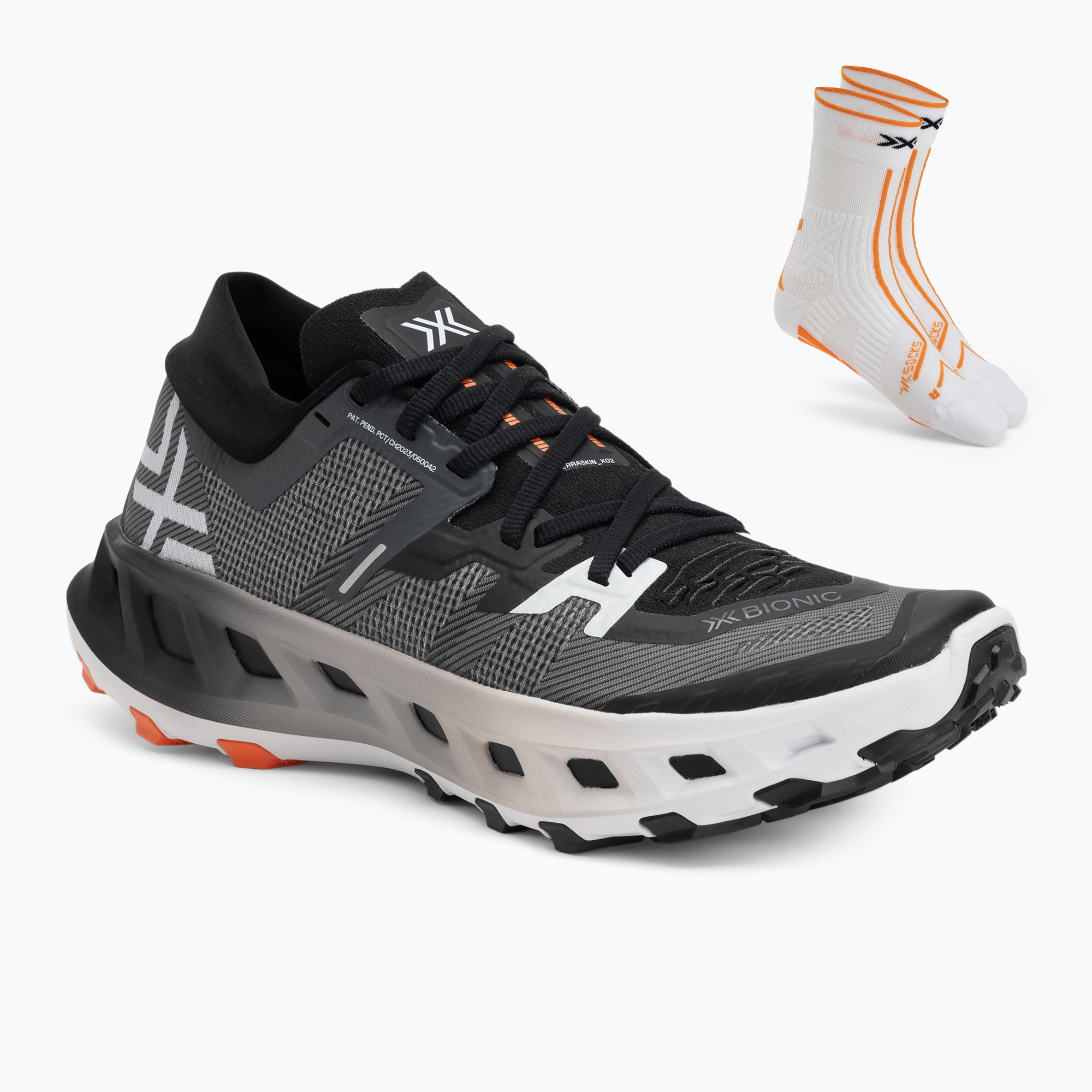 X-Bionic Terraskin X02 x black/x white running shoes (47 1/3 EU)